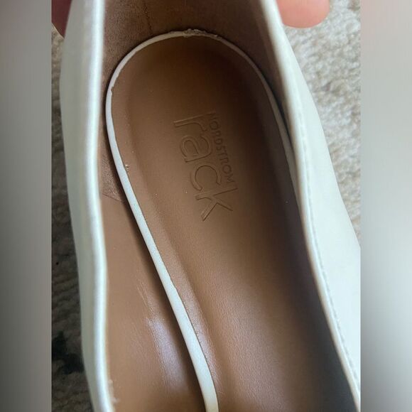 NORDSTROM RACK Mansfield Loafer in White Sz 7M man made materials ivory - Picture 4 of 10